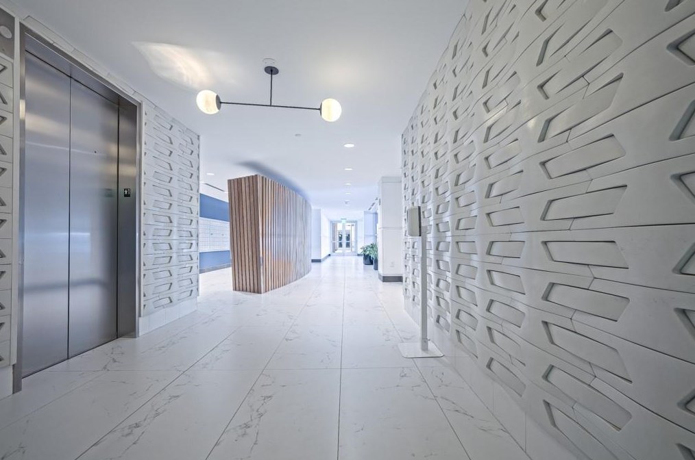 923 Peachtree St, Atlanta GA  30309-4458 exterior