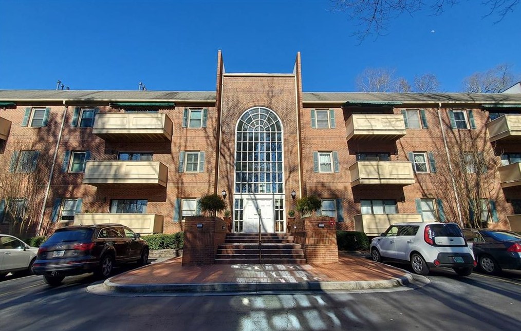 203 Ridley Howard Ct, Decatur GA  30030-2380 exterior