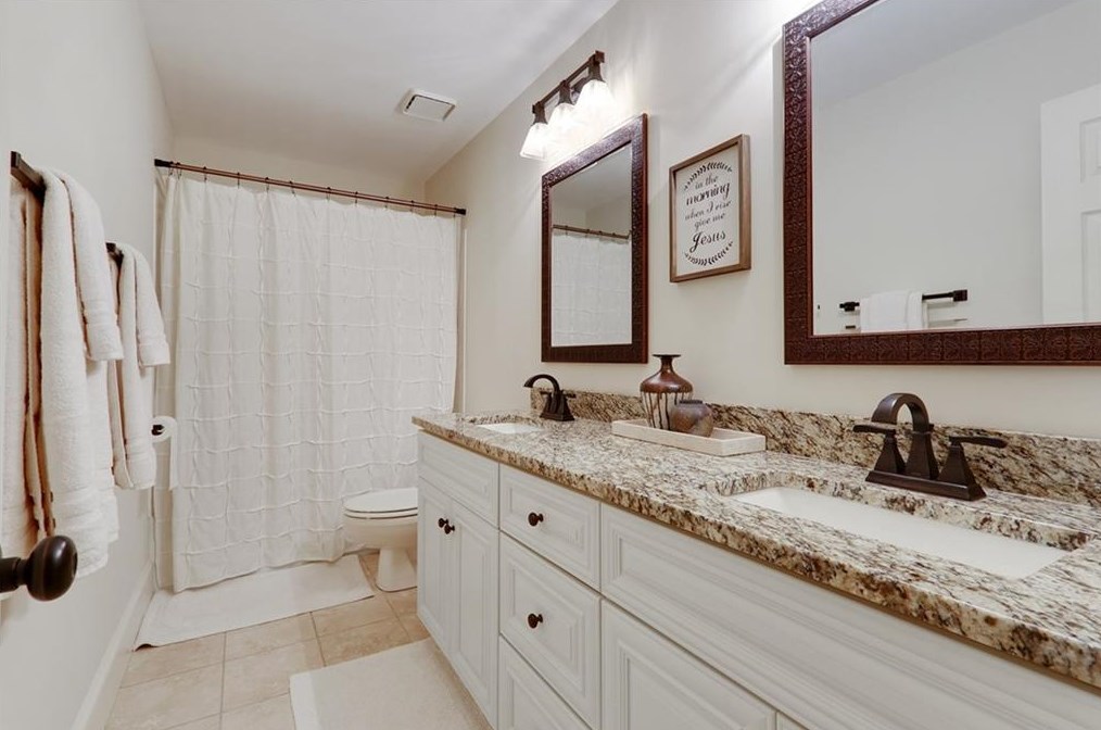 130 Barrow Downs, Alpharetta GA 30004-4014 exterior