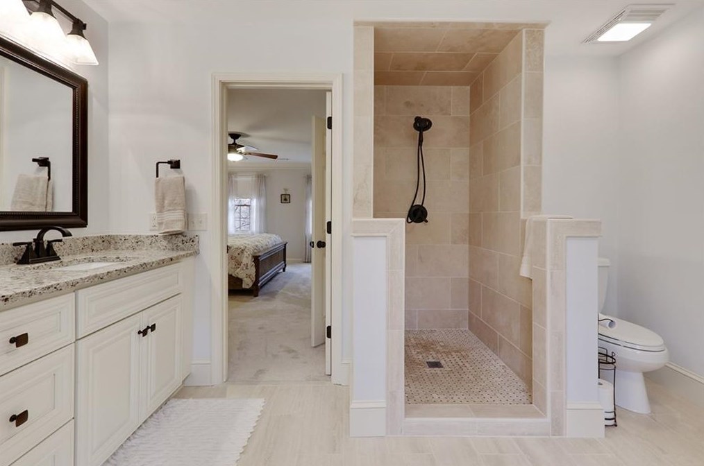 130 Barrow Downs, Alpharetta GA 30004-4014 exterior