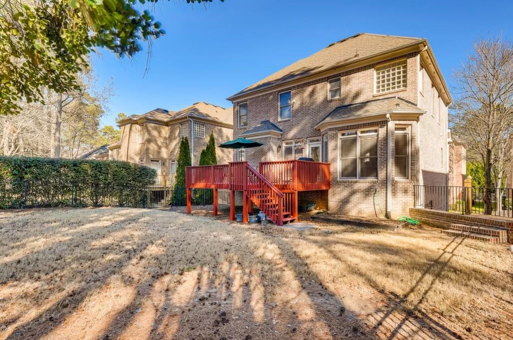 7330 Village Creek Trce, Atlanta GA 30328-6765 exterior