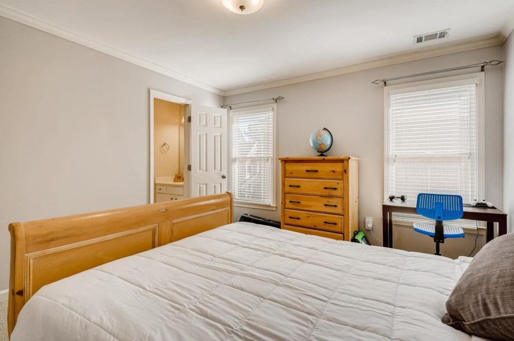 7330 Village Creek Trce, Atlanta GA 30328-6765 exterior