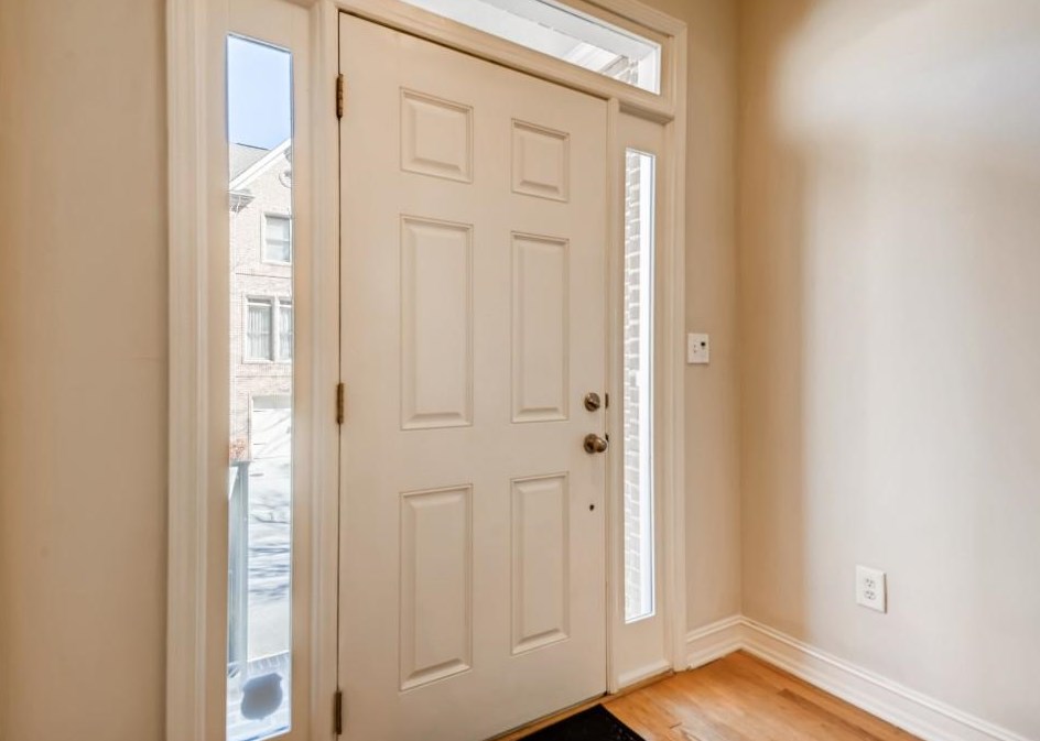 7330 Village Creek Trce, Atlanta GA 30328-6765 exterior