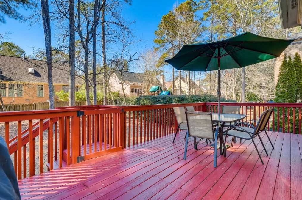 7330 Village Creek Trce, Atlanta GA 30328-6765 exterior