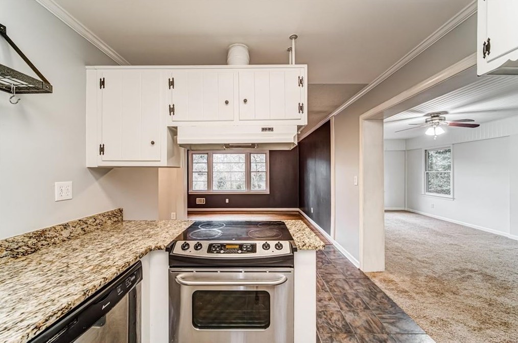 907 Turner Dr, Smyrna GA 30080-1533 exterior