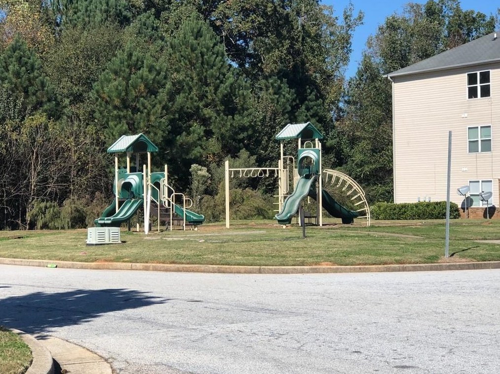 1303 Waldrop Pl, Decatur GA  30034-7400 exterior