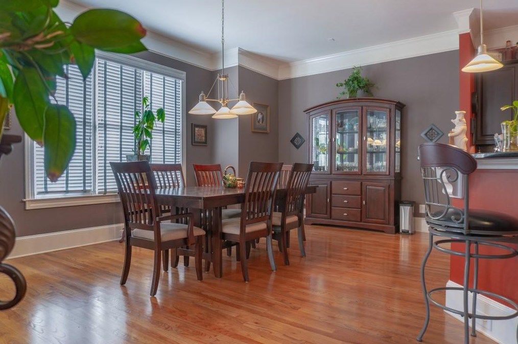 2106 Murren Dr, Smyrna GA 30080-6520 exterior