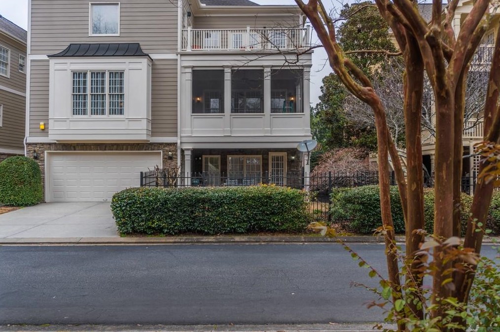 2106 Murren Dr, Smyrna GA 30080-6520 exterior