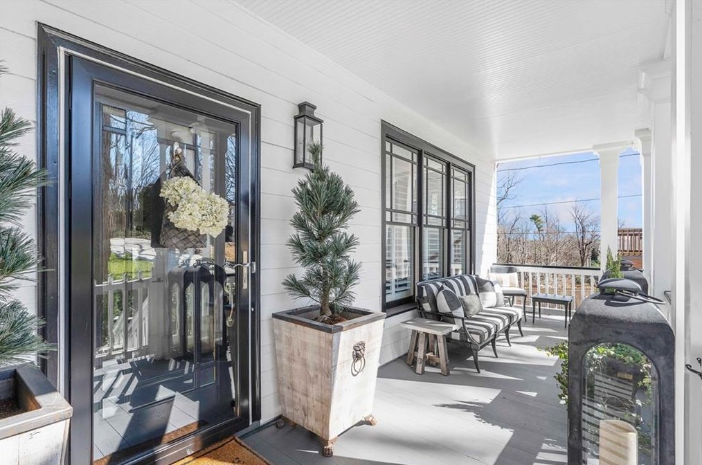 3102 Alston Dr, Decatur GA  30032-3301 exterior