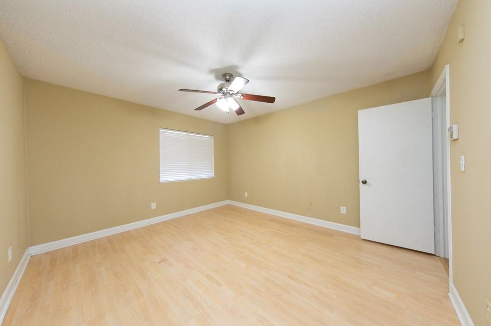 1211 Wingate Way, Atlanta GA  30350-4947 exterior