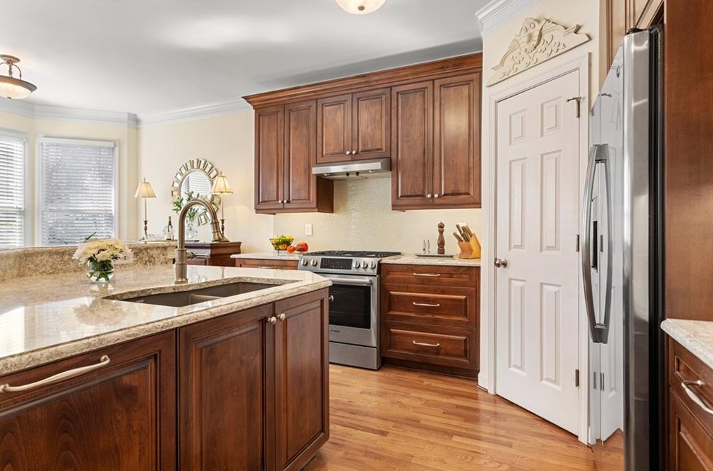 2246 Wayside Dr, Atlanta GA  30319-4011 exterior