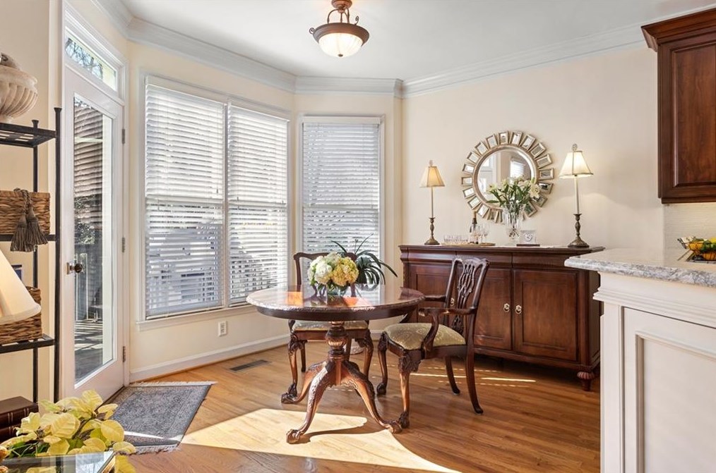 2246 Wayside Dr, Atlanta GA  30319-4011 exterior