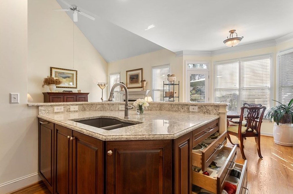 2246 Wayside Dr, Atlanta GA  30319-4011 exterior