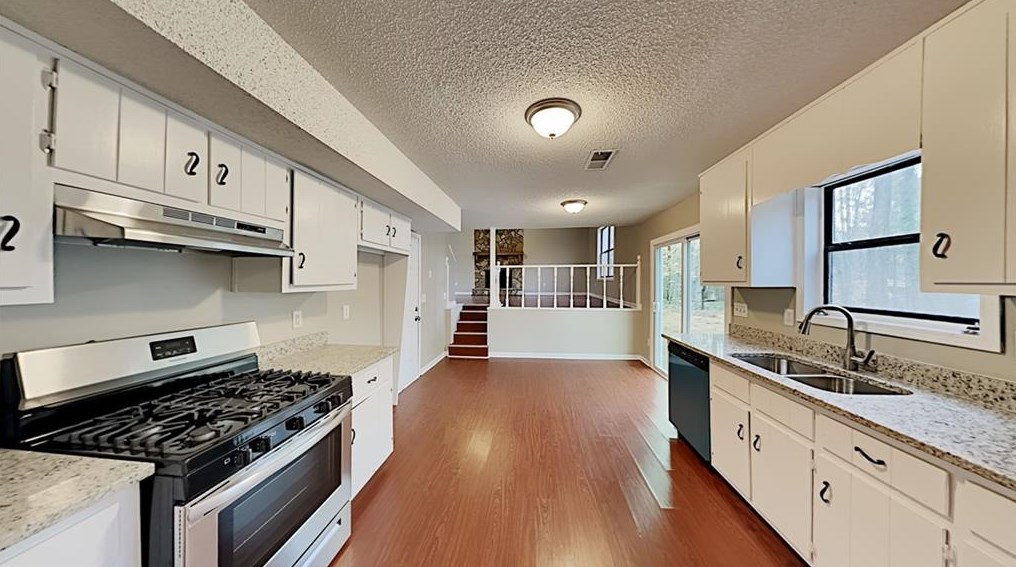 4287 Gregory Ct, Smyrna GA  30082-4426 exterior