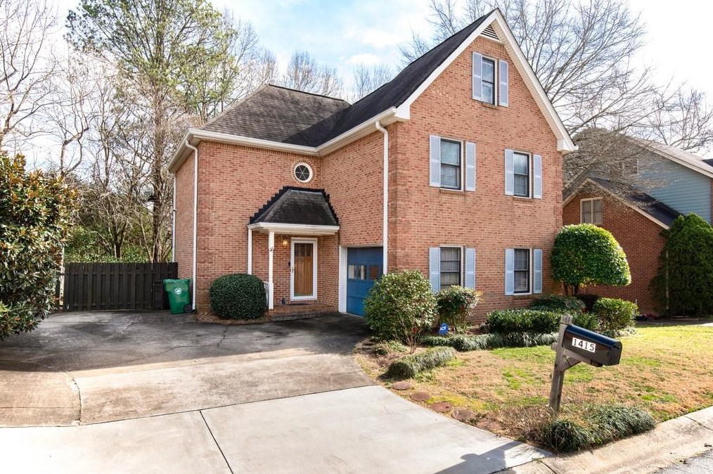 1415 Camden Walk, Decatur GA  30033-3233 exterior