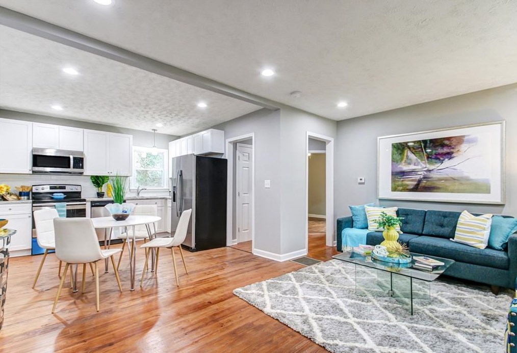 3340 Phillips Cir, Decatur GA  30032-4700 exterior