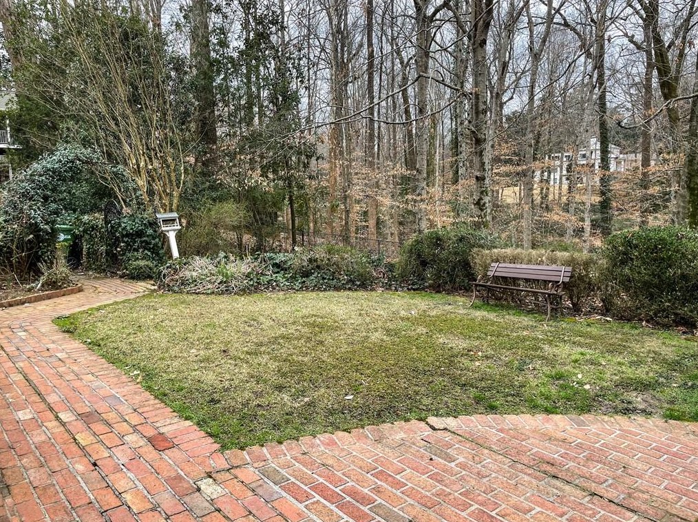 3640 Paces Valley Rd, Atlanta GA  30327-3206 exterior