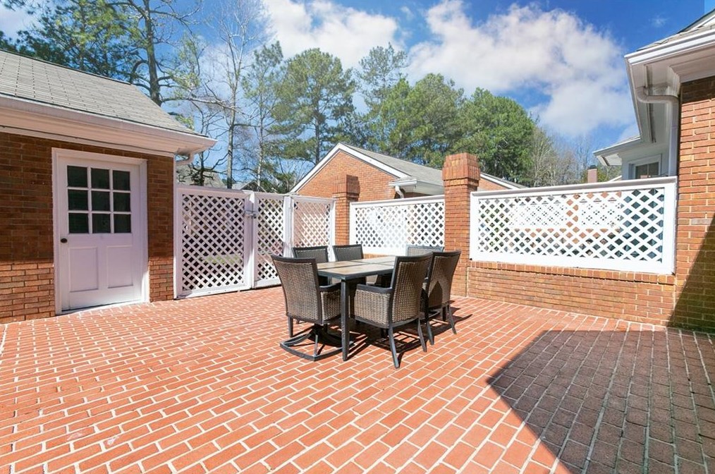 3830 Savannah Sq, Atlanta GA 30340-4338 exterior