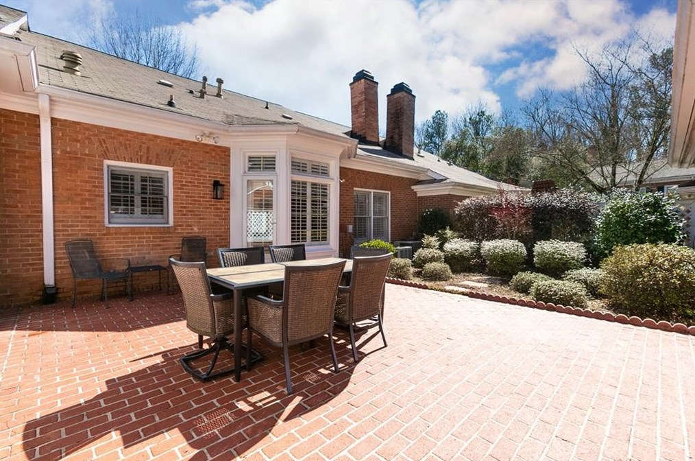 3830 Savannah Sq, Atlanta GA 30340-4338 exterior