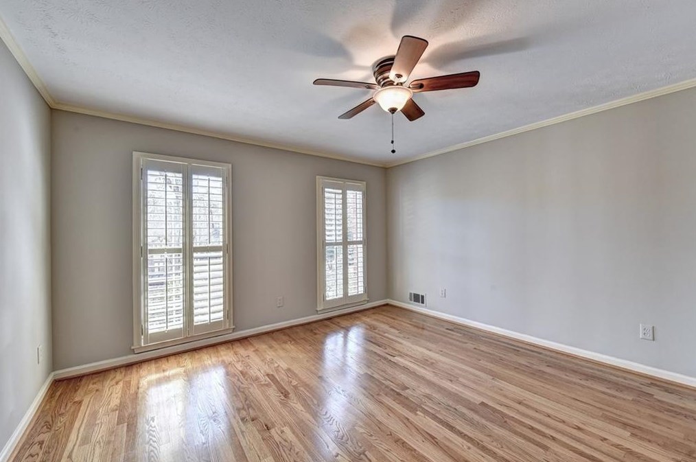 1760 Redbourne Dr, Atlanta GA  30350-5643 exterior