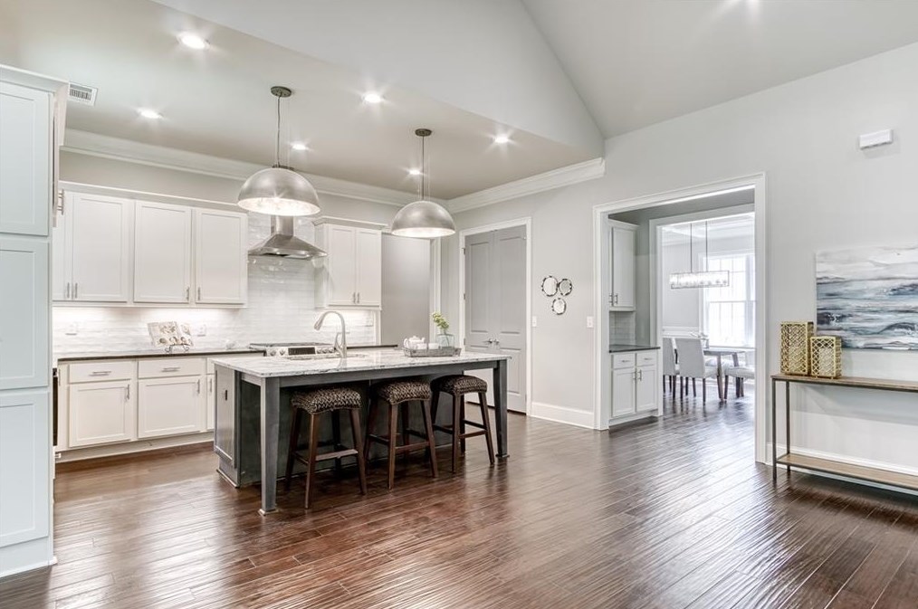 3146 Sprucewood Dr, Decatur GA  30033-2506 exterior