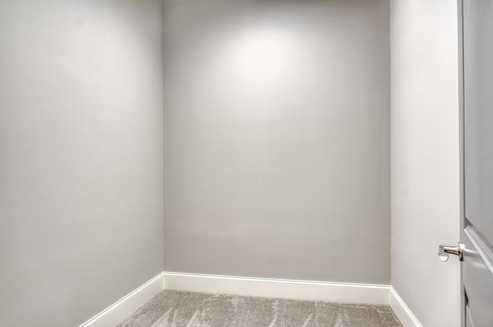 3146 Sprucewood Dr, Decatur GA  30033-2506 exterior