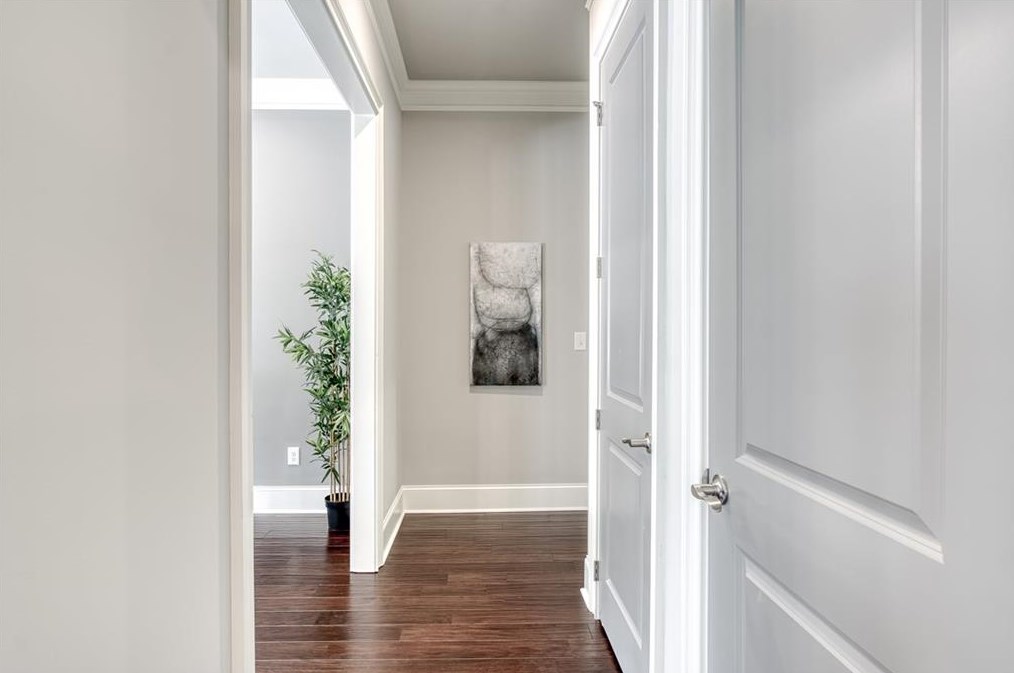 3146 Sprucewood Dr, Decatur GA  30033-2506 exterior