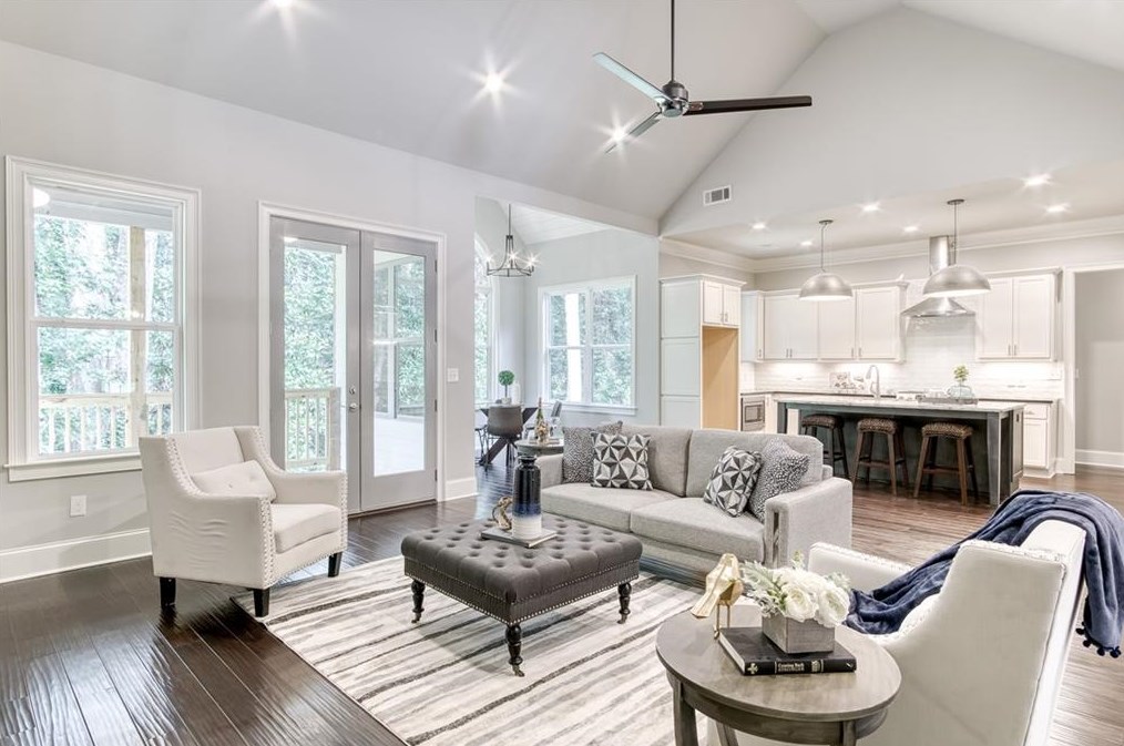 3146 Sprucewood Dr, Decatur GA  30033-2506 exterior