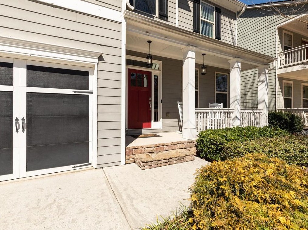 2070 Hatteras Way, Atlanta GA  30318-1083 exterior