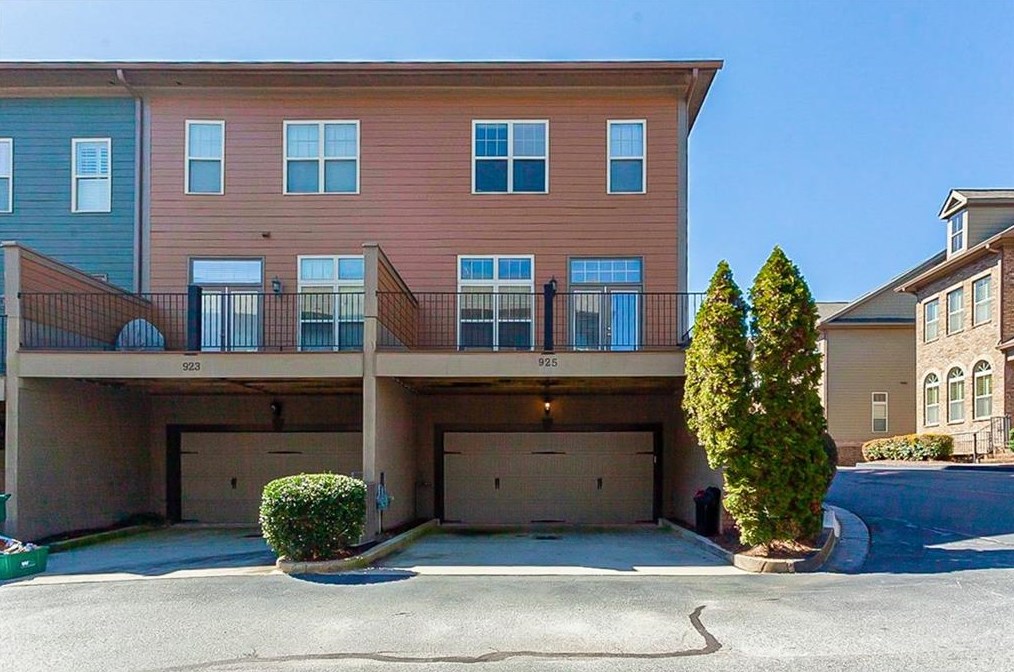 925 Telfair Close, Atlanta GA 30350-4901 exterior