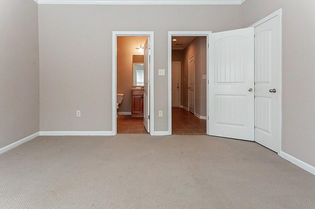 925 Telfair Close, Atlanta GA 30350-4901 exterior