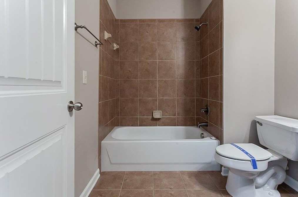 925 Telfair Close, Atlanta GA 30350-4901 exterior