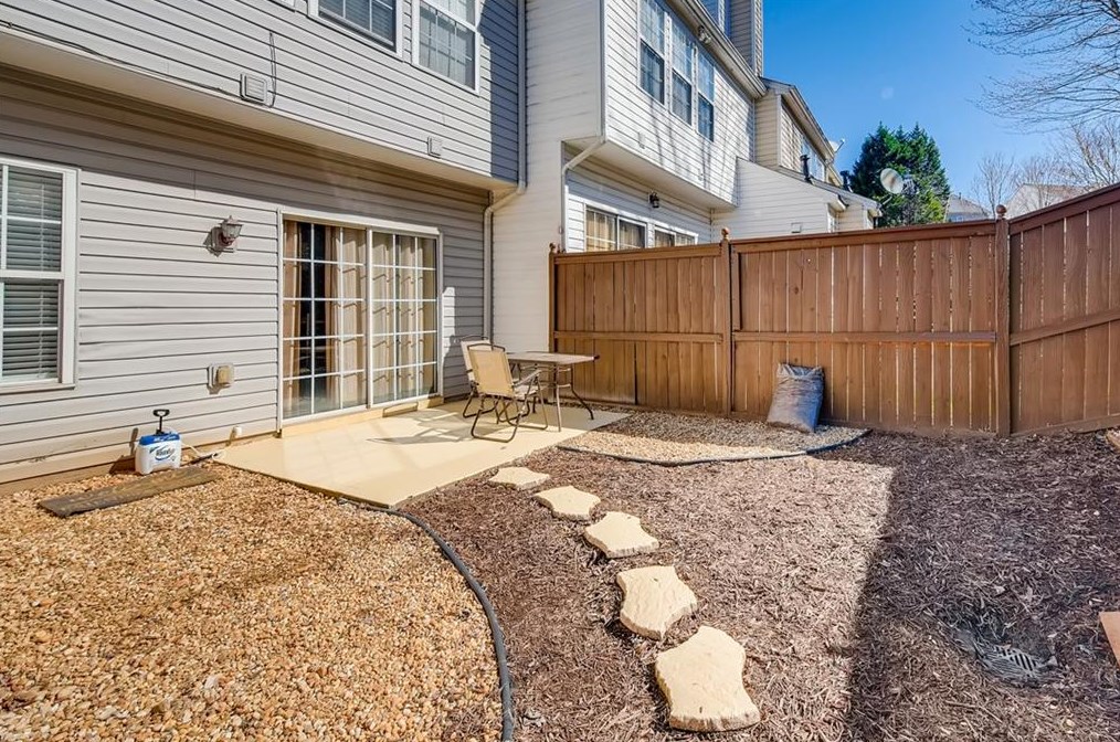 10900 Wittenridge Dr, Alpharetta GA 30022-4442 exterior