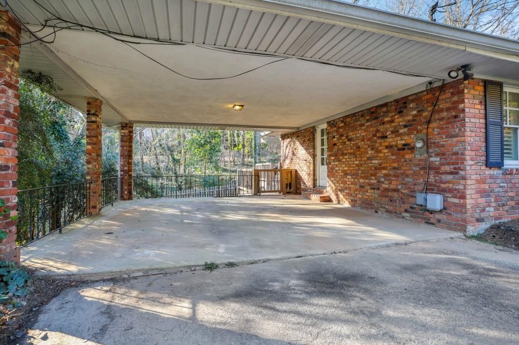 6540 Scott Valley Rd, Atlanta GA  30328-2937 exterior