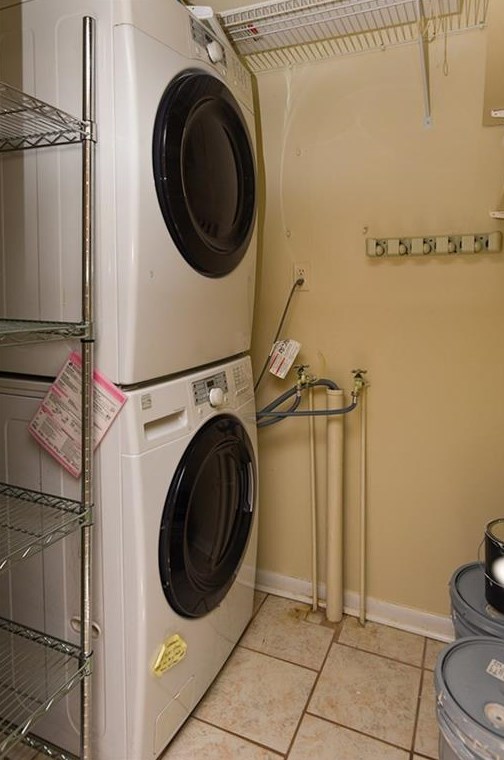 810 Gaylemont Cir, Decatur GA  30033-4852 exterior