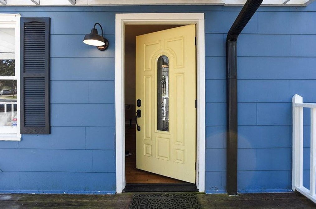 810 Gaylemont Cir, Decatur GA  30033-4852 exterior