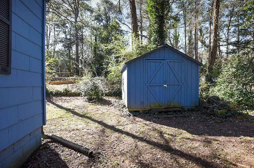 810 Gaylemont Cir, Decatur GA  30033-4852 exterior