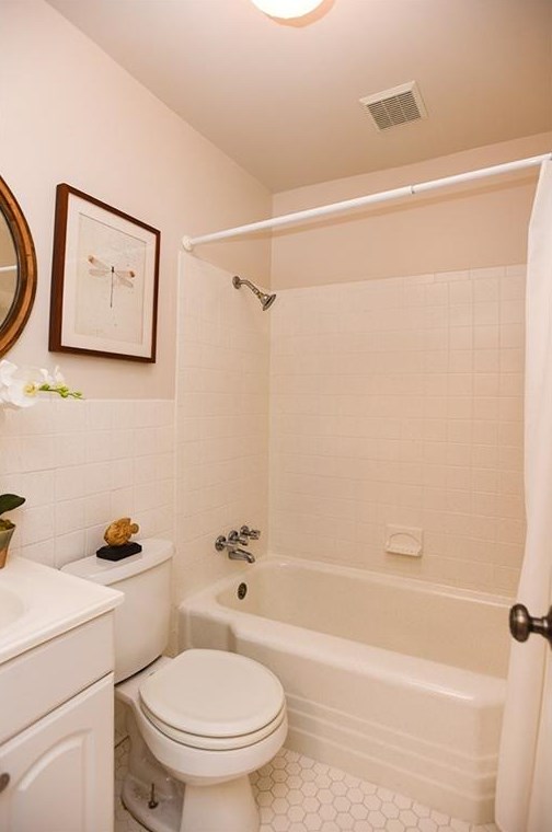 810 Gaylemont Cir, Decatur GA  30033-4852 exterior