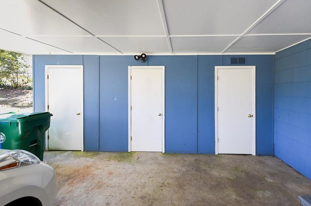 810 Gaylemont Cir, Decatur GA  30033-4852 exterior