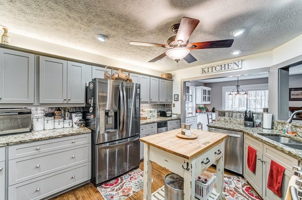 35 Eagle Pt Way, Dallas GA 30132-8490 exterior