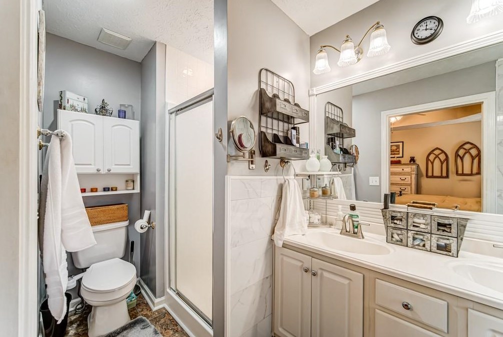 35 Eagle Pt Way, Dallas GA 30132-8490 exterior