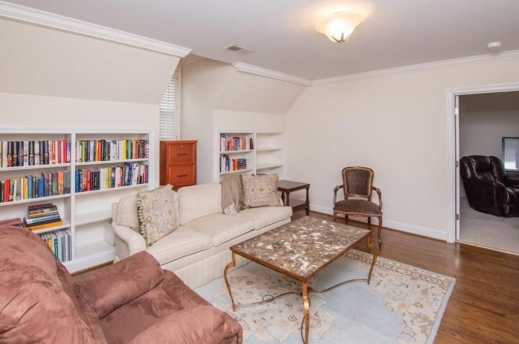 60 Old Vermont Pl, Atlanta GA  30328-4761 exterior