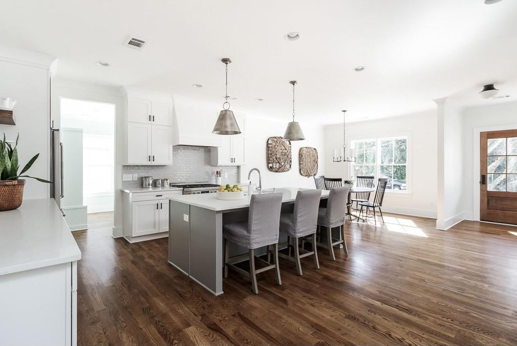 205 Westchester Dr, Decatur GA  30030-1119 exterior