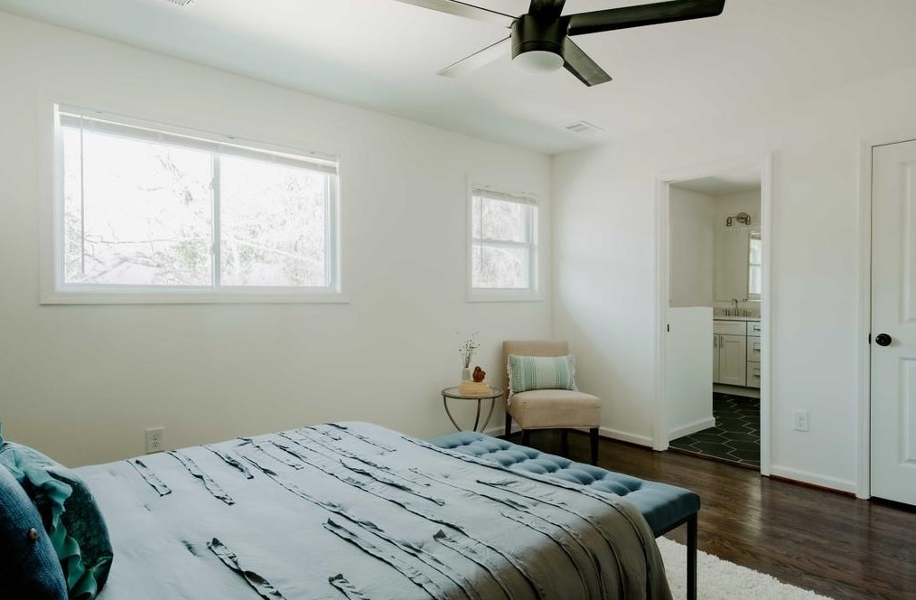 1269 Thurgood St, Atlanta GA 30314-2552 exterior