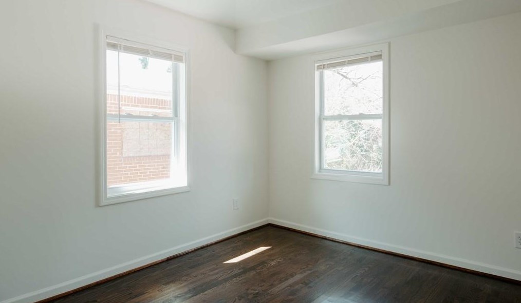 1269 Thurgood St, Atlanta GA 30314-2552 exterior