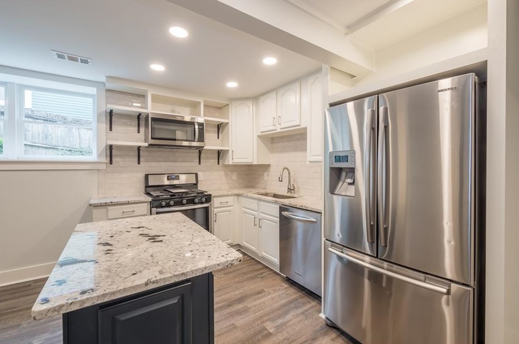 144 Mead Rd, Decatur GA  30030-3621 exterior