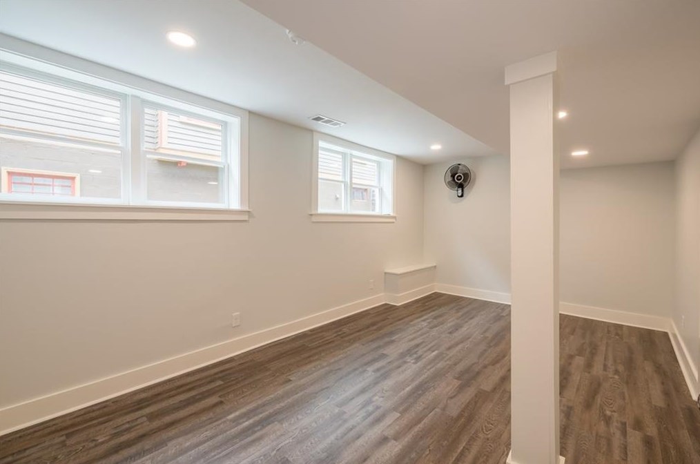 144 Mead Rd, Decatur GA  30030-3621 exterior