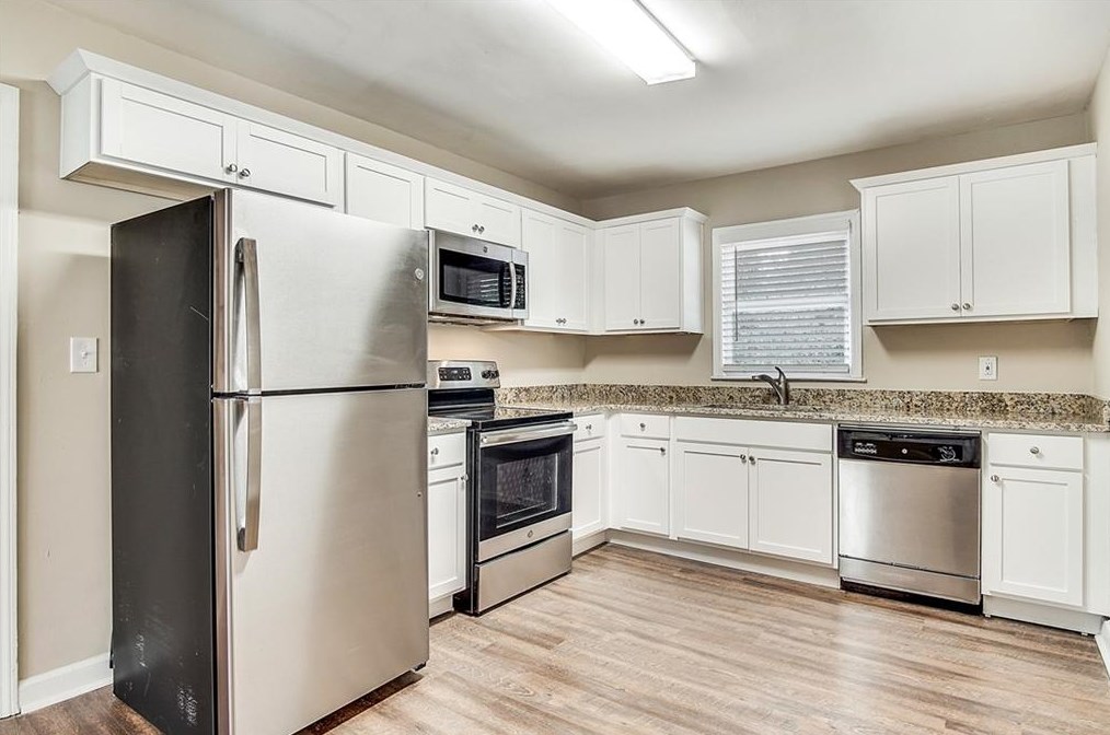 2003 Rosewood Rd, Decatur GA  30032-5939 exterior