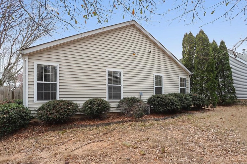 232 Dennis Dr, Alpharetta GA 30009-6503 exterior