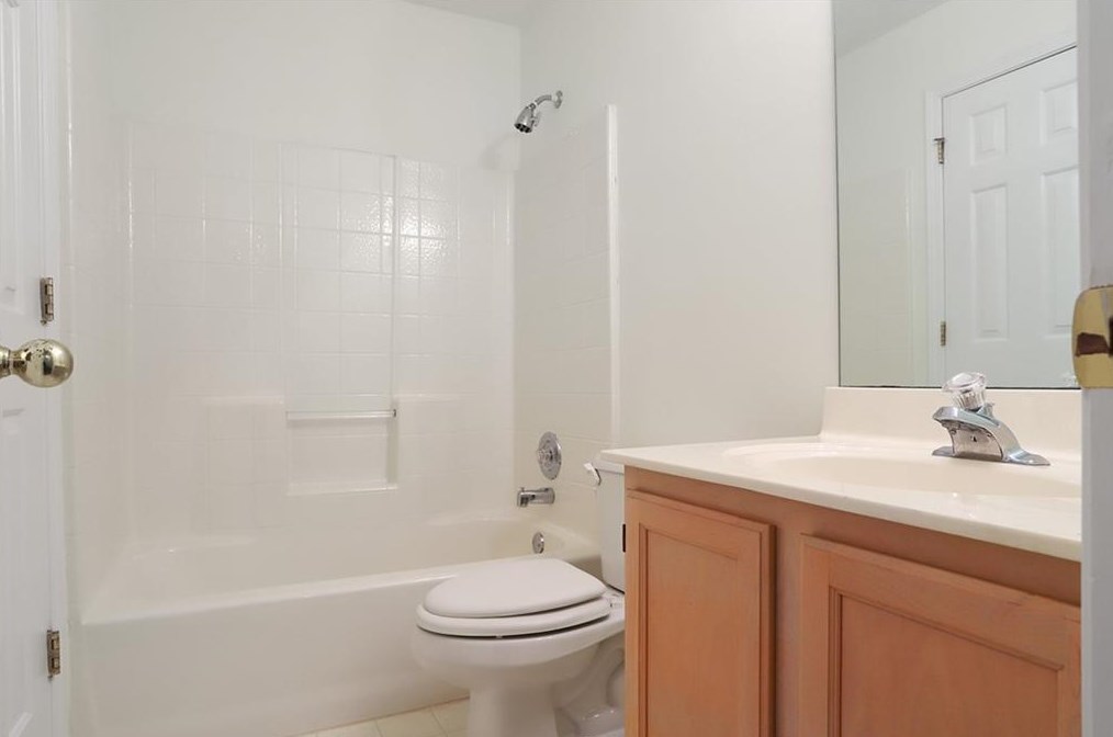 232 Dennis Dr, Alpharetta GA 30009-6503 exterior